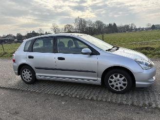 Honda Civic 5 DR 1.4 LS AIRCO picture 15