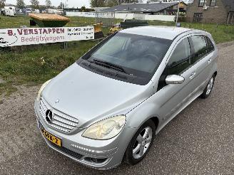 Mercedes B-klasse 170 BENZINE AUTOMAAT, AIRCO, N.A.P. ENZ picture 24