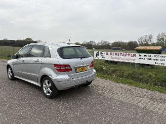 Mercedes B-klasse 170 BENZINE AUTOMAAT, AIRCO, N.A.P. ENZ picture 5