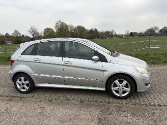 Mercedes B-klasse 170 BENZINE AUTOMAAT, AIRCO, N.A.P. ENZ picture 18