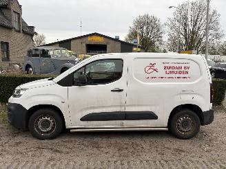 Citroën Berlingo 1.5 BLUEHDI AIRCO, NAVIGATIE ENZ 89.000 KM N.A.P. picture 2