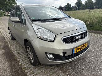 Kia Venga 1.4 CVVT Plus Pack NAVIGATIE, AIRCO, CAMERA ENZ picture 38