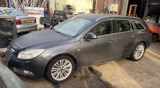 damaged passenger cars Opel Insignia 1.4 T SPORTS TOURER SW 2012/6
