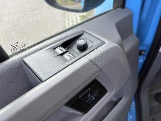 Volkswagen Crafter 35 2.0 TDI L4 BAKWAGEN MET DEUREN, MOTORSCHADE ! picture 7