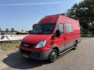 skadebil bedrijf Iveco Daily 3.0 HPI 35C15V DUBBELE CABINE, LANG + HOOG 2008/4
