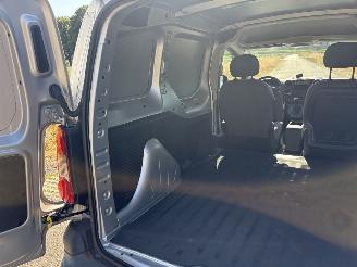 Peugeot Partner bestel 120 1.6 HDI L1 XR Profit + airco picture 20