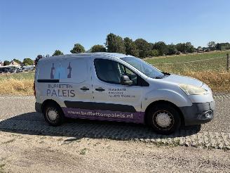 Peugeot Partner bestel 120 1.6 HDI L1 XR Profit + airco picture 15