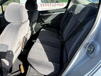 Peugeot 407 2.2-16v XS PACK AUTOMAAT picture 6