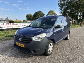 krockskadad bil bedrijf Dacia Dokker 1.5 DCI 2013/11