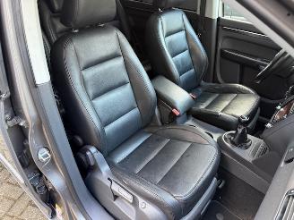 Volkswagen Touran 1.2 TSI Highline 7 Persoons / Panoramadak / Trekhaak / Leder / Navi / Cruise / PDC / C picture 16