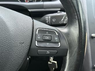 Volkswagen Touran 1.2 TSI Highline 7 Persoons / Panoramadak / Trekhaak / Leder / Navi / Cruise / PDC / C picture 31