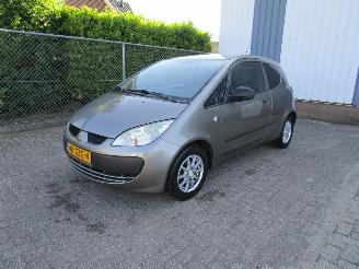 Schadeauto Mitsubishi Colt 1.1 Navi Airco 2008/9