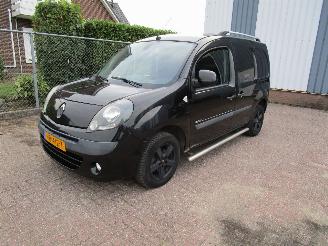Schade bestelwagen Renault Kangoo 1.5 DCI Navi Airco 2 Schuifdeuren 2013/2