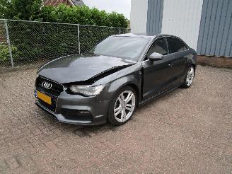 skadebil auto Audi A3 1.4 TFSI Sedan Navi Clima 2016/4