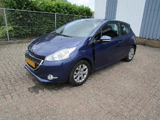  Peugeot 208 Navi Airco Radio/CD 131.000 KM 2012/7