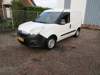 damaged commercial vehicles Opel Combo 1.3 CDTI Navi Radio/CD 2016/12