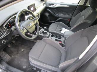 Ford Focus 1.0 Navi Camera Clima 6-Bak picture 12