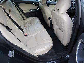 Volvo V-60 2.4 D6 AWD Camera Navi Leder Schadevrij picture 8