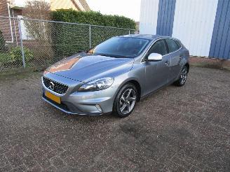 krockskadad bil auto Volvo V-40 1.5 T2 Automaat R-Design Camera Navi 161.000 KM 2016/11
