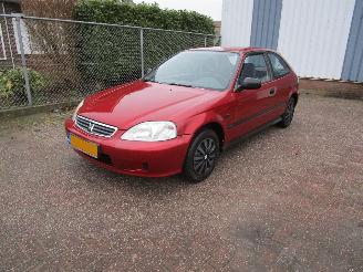 skadebil auto Honda Civic 1.4 Automaat 1999/7