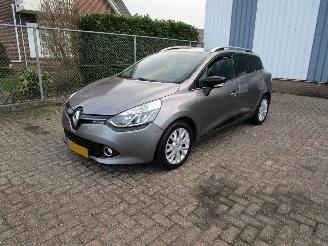 uszkodzony samochody osobowe Renault Clio 1.5 DCI Navi Airco 2016/7