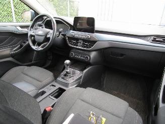 Ford Focus 1.0 Navi Camera Clima 6-Bak picture 14