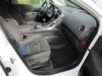 Peugeot 3008 1.6 HDI Navi Clima 6-Bak picture 10