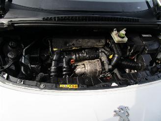 Peugeot 3008 1.6 HDI Navi Clima 6-Bak picture 9