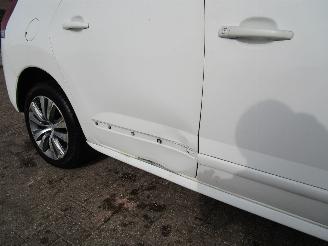 Peugeot 3008 1.6 HDI Navi Clima 6-Bak picture 7