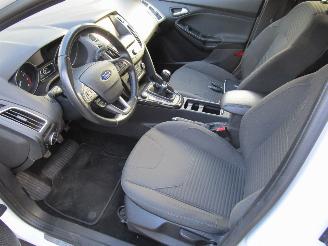 Ford Focus 1.0 Titanium Navi Clima 6-Bak picture 14
