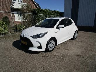 skadebil auto Toyota Yaris 1.5 Hybride Camera Navi Clima 2021/1