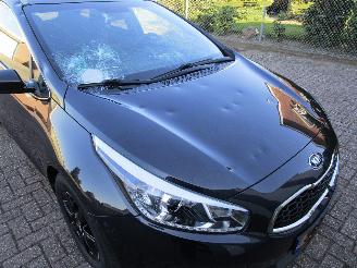 Kia Cee d 1.6 Camera Navi 6-Bak picture 5