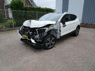 krockskadad bil auto Nissan Qashqai 1.3 DIG-T Automaat Camera Navi 2020/8