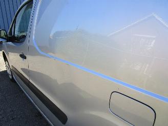 Peugeot Partner 1.6 HDI Airco Radio/CD picture 5