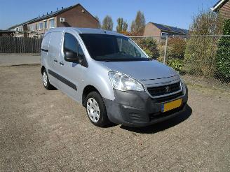 Peugeot Partner 1.6 HDI Airco Radio/CD picture 3