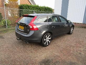 Volvo V-60 2.4 D6 AWD Hybride Camera Navi picture 4