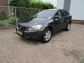 Coche accidentado Volvo Xc-60 2.0 D3 Automaat Clima 2010/9