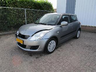 krockskadad bil auto Suzuki Swift 1.2 Airco 5-Drs 2013/12