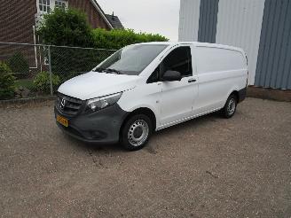 skadebil bedrijf Mercedes Vito 111 CDI Lang Navi Airco 6-Bak 2018/3