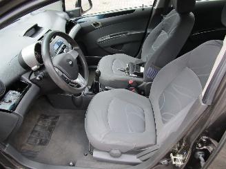 Chevrolet Spark 1.0 Bi-Fuel Airco picture 12