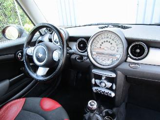 Mini Cooper 1.6 Airco Leder 174.000 KM picture 14