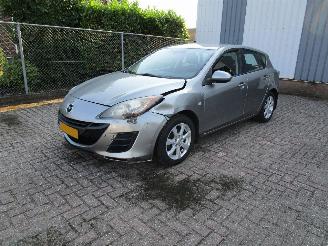 skadebil auto Mazda 3 1.6 Clima Radio/CD 5-Drs 2010/5