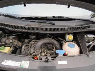 Volkswagen Transporter 2.0 TDI Airco picture 11