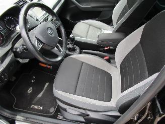 Skoda Fabia 1.2 TSI Clima Radio/CD picture 18