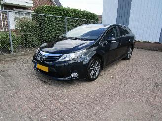 skadebil auto Toyota Avensis 1.8 VVT-I Camera Navi Clima 6-Bak 2014/9