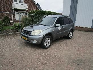 krockskadad bil bedrijf Toyota Rav-4 2.0 D4-D 4WD Clima 1e Eigenaar 2006/2