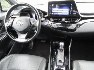 Toyota C-HR 1.8 Hybride Bi-Tone Parelmoer picture 17