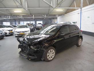 Schadeauto Hyundai I-20 1.0 T GDI BENZ 101 PK 2017/7