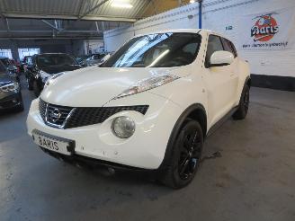krockskadad bil auto Nissan Juke 1.6 16V SUV 117PK... 2011/8