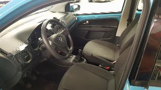 Volkswagen Up! 1.0 12V  BENZ  999CC 44KW 60PK picture 8